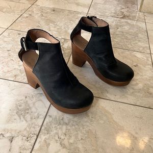 Free People Amber Orchard clog size 8 black
